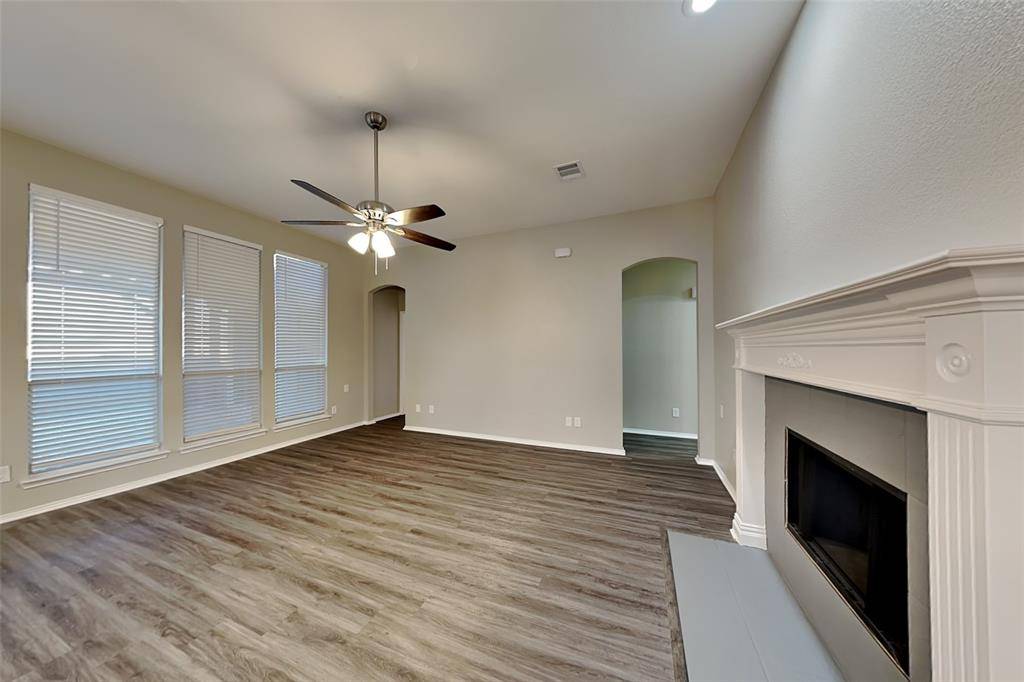 Arlington, TX 76002,301 Hudson Falls Drive