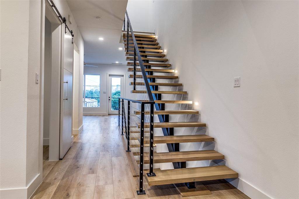 Dallas, TX 75219,2315 Hawthorne Avenue