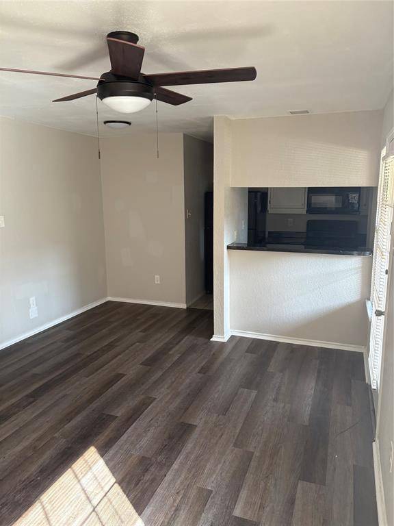 Arlington, TX 76012,1733 Crest Grove Drive