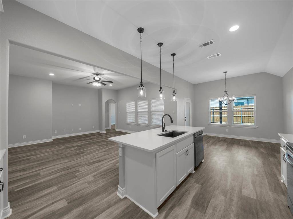 Greenville, TX 75402,410 Ellis Place Drive