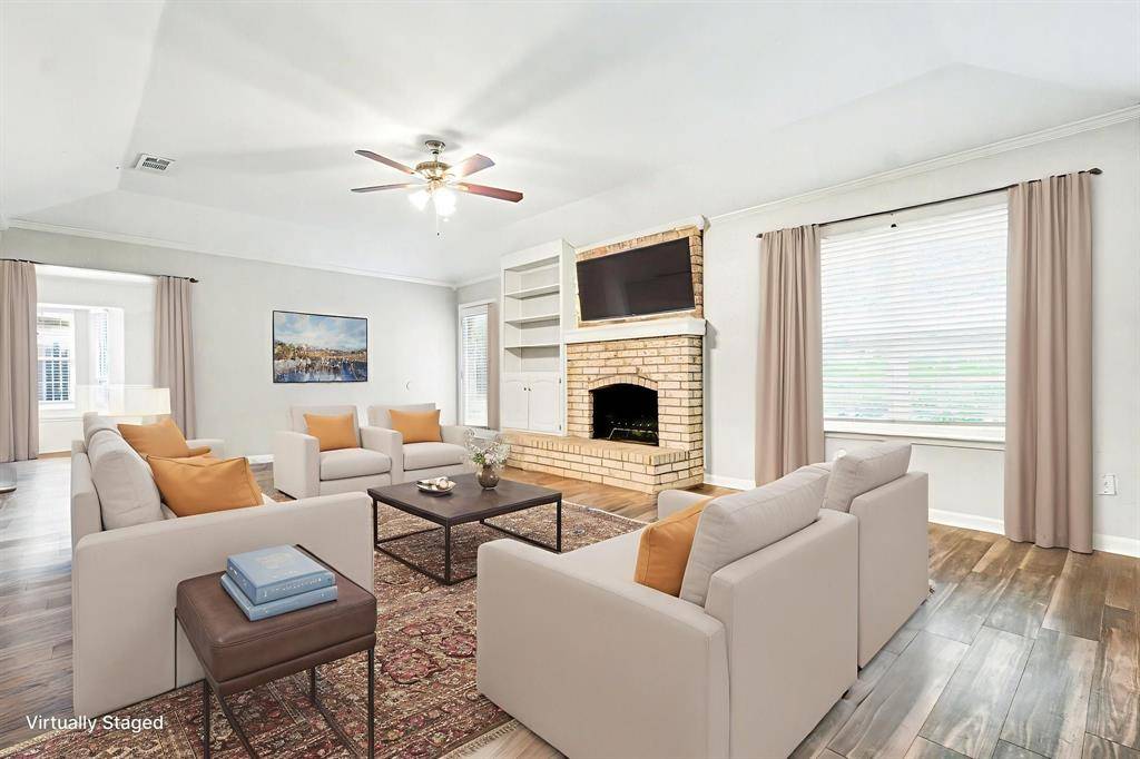 Bedford, TX 76021,2424 Meadow Creek