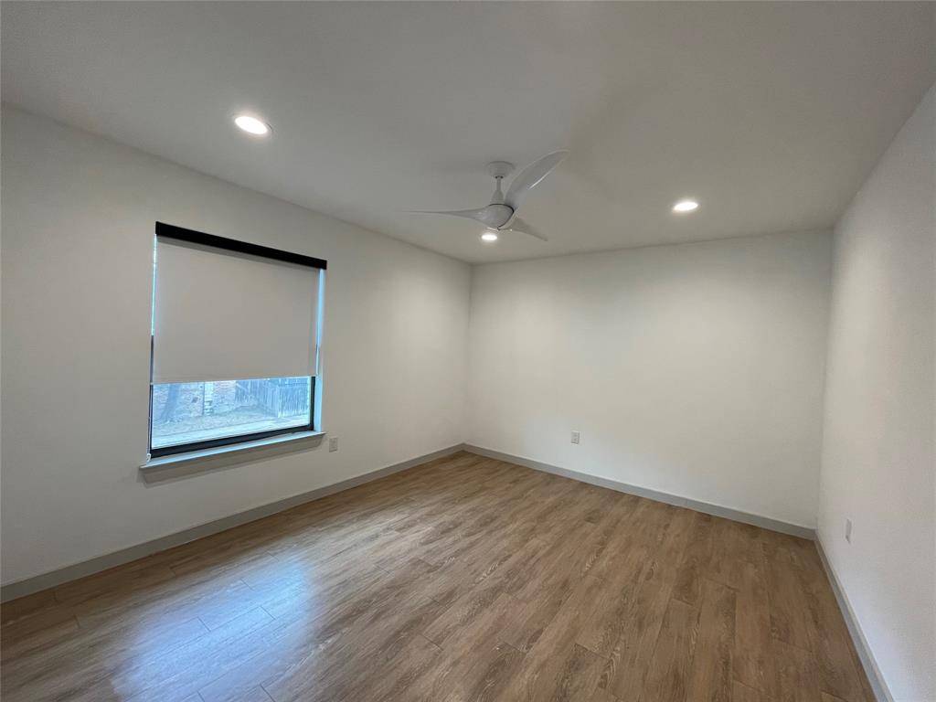 Dallas, TX 75214,5520 Gaston Avenue #202