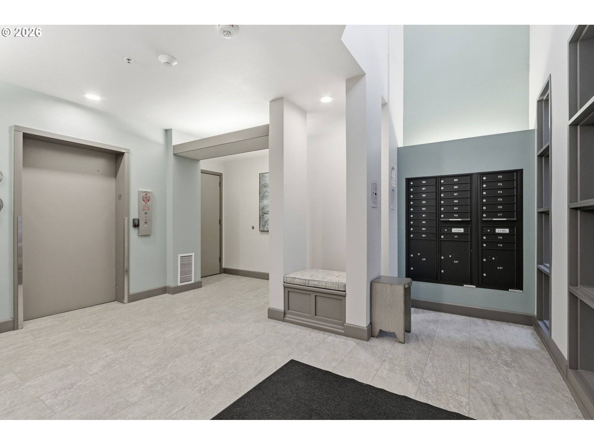 Portland, OR 97201,305 S MONTGOMERY ST #406