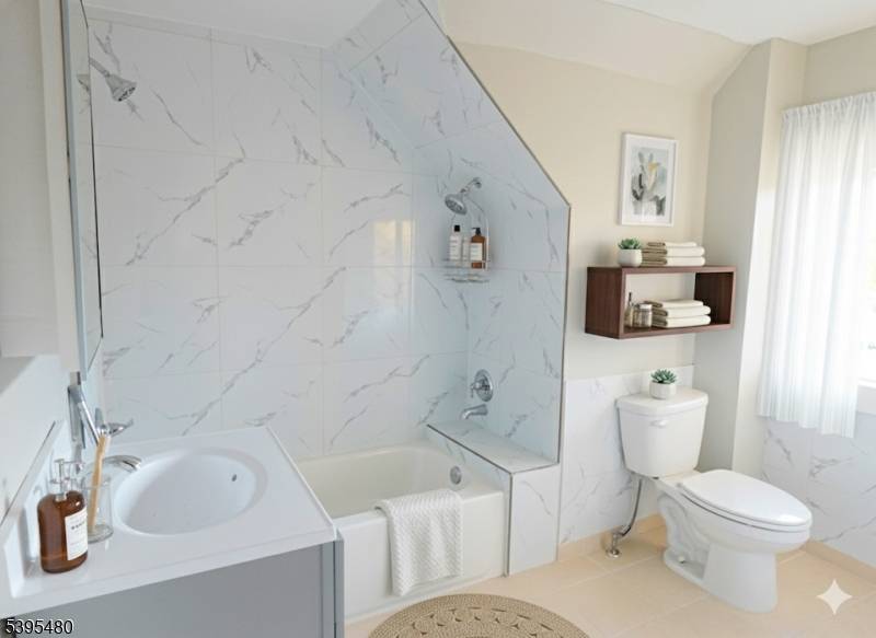 East Orange City, NJ 07018,32 Elmwood Ave #2