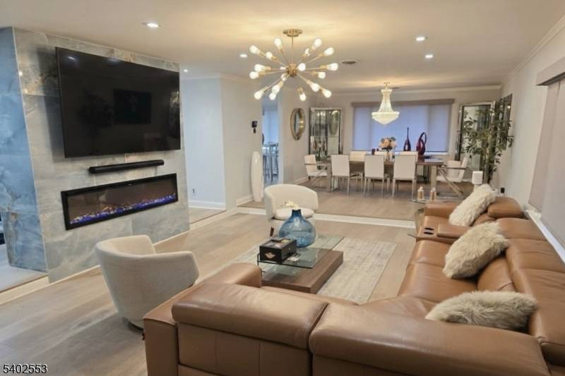 Union Twp., NJ 07083,787 Liberty Ave