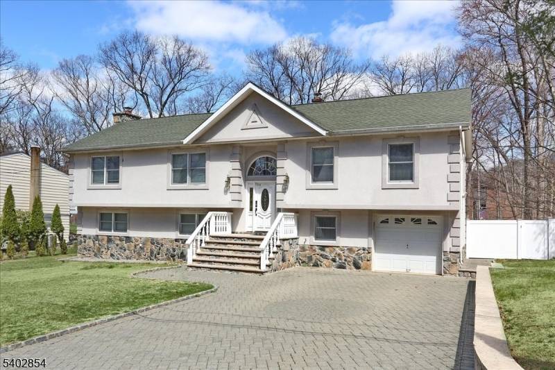 Ringwood Boro, NJ 07456,50 Roger Ct