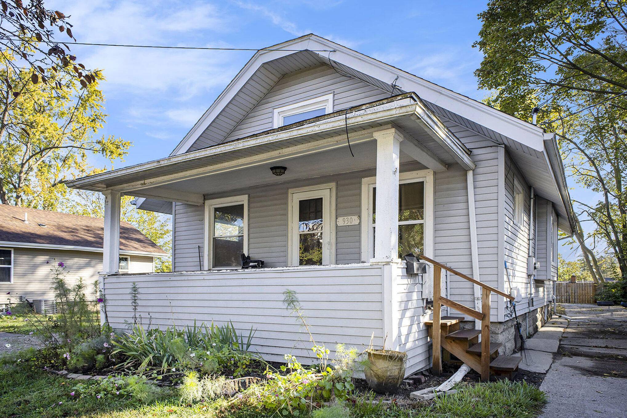 Lansing, MI 48906,930 Mahlon ST