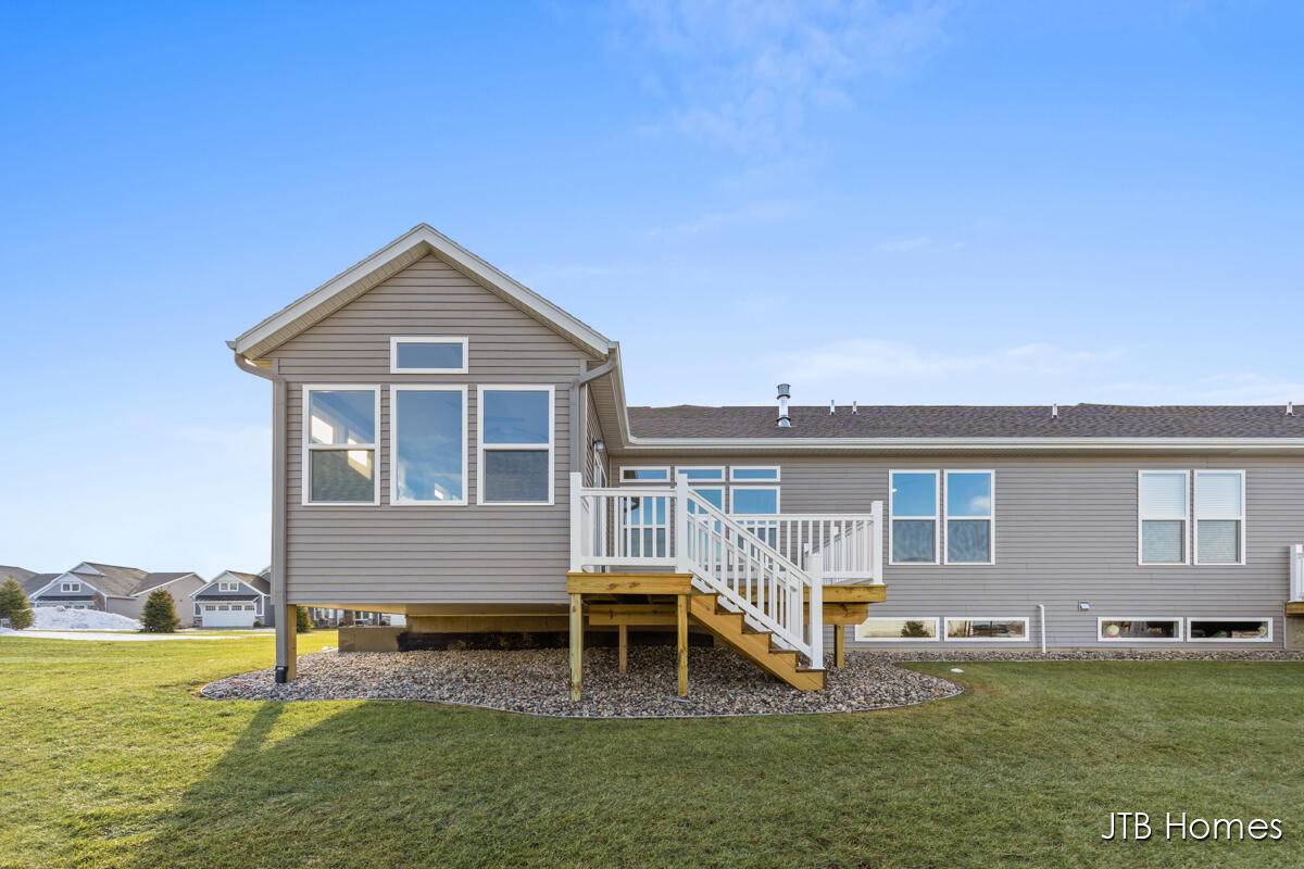 Allendale, MI 49401,7603 Brook Villa CT #17