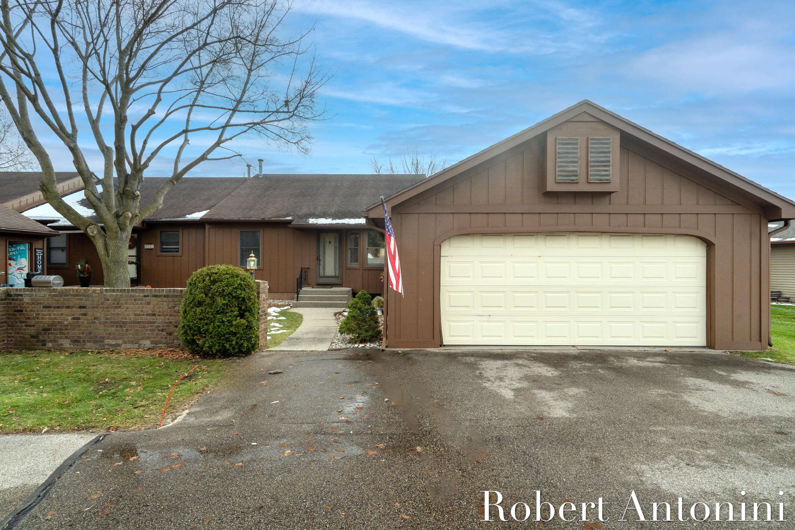 Grand Rapids, MI 49512,3128 Old Kent RD SE