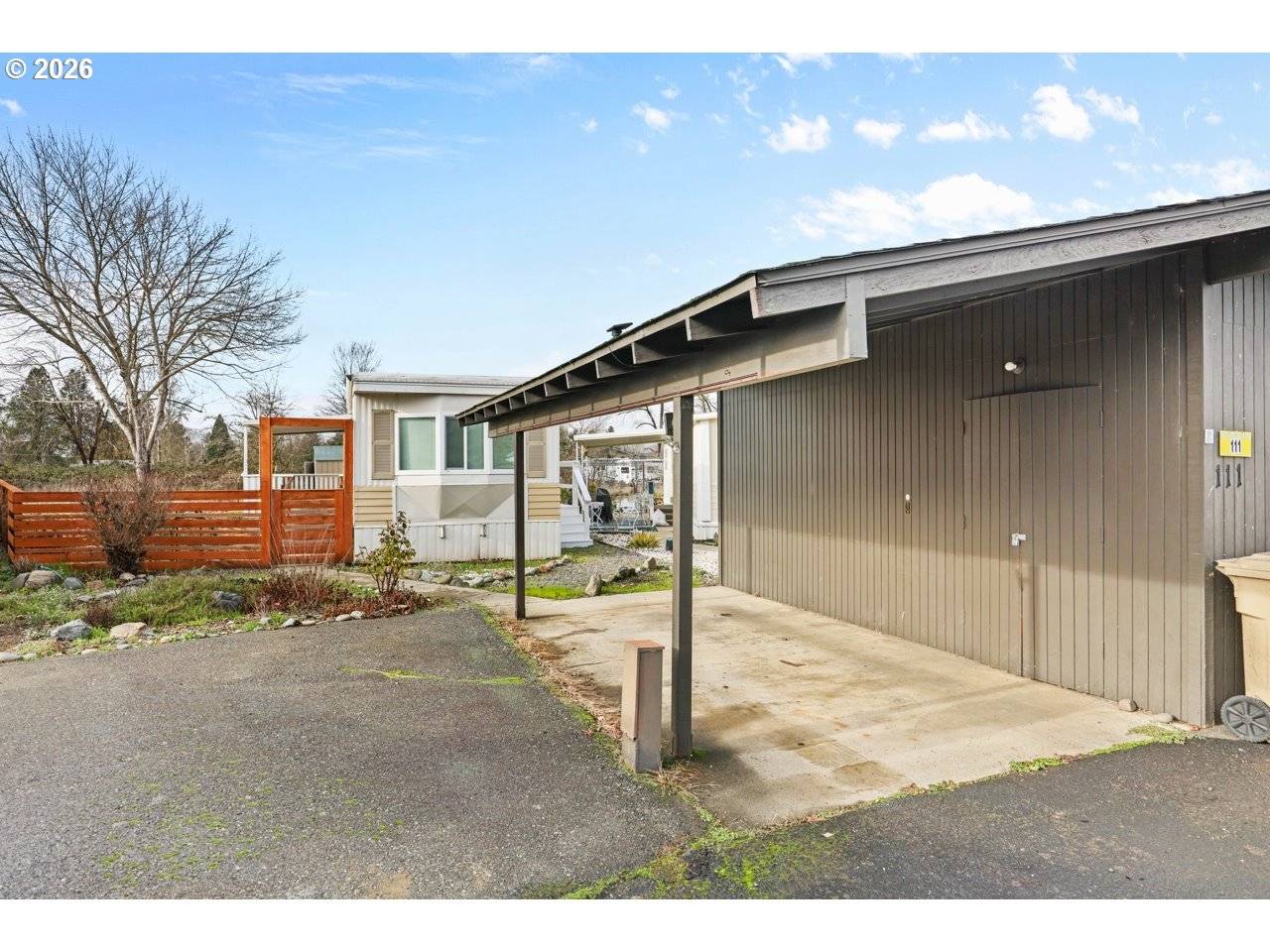 Grants Pass, OR 97526,111 BRIARWOOD WAY