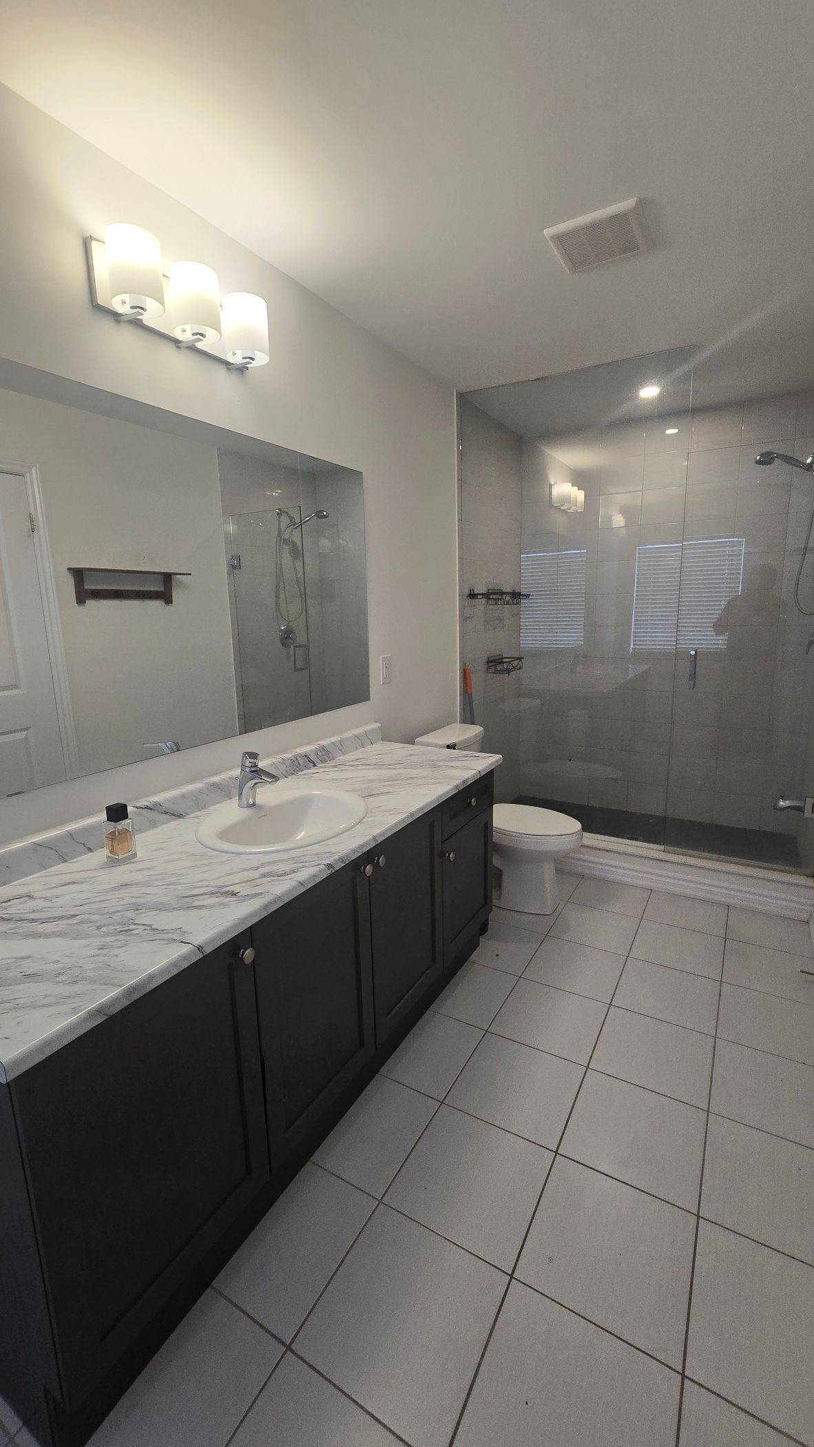 Whitby, ON L1R 0R1,86 Sutcliffe DR