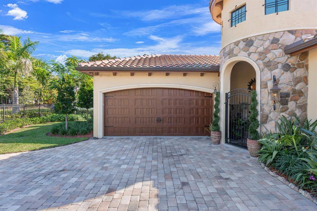 Fort Lauderdale, FL 33304,2500 NE 14th St