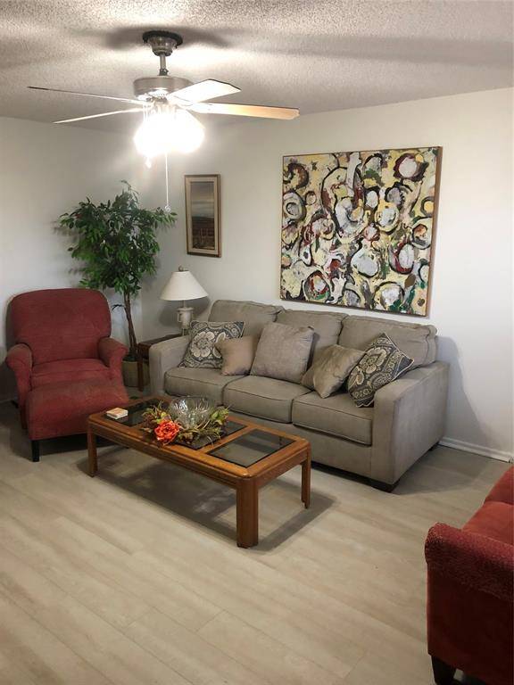 Pembroke Pines, FL 33027,850 SW 133 #B406