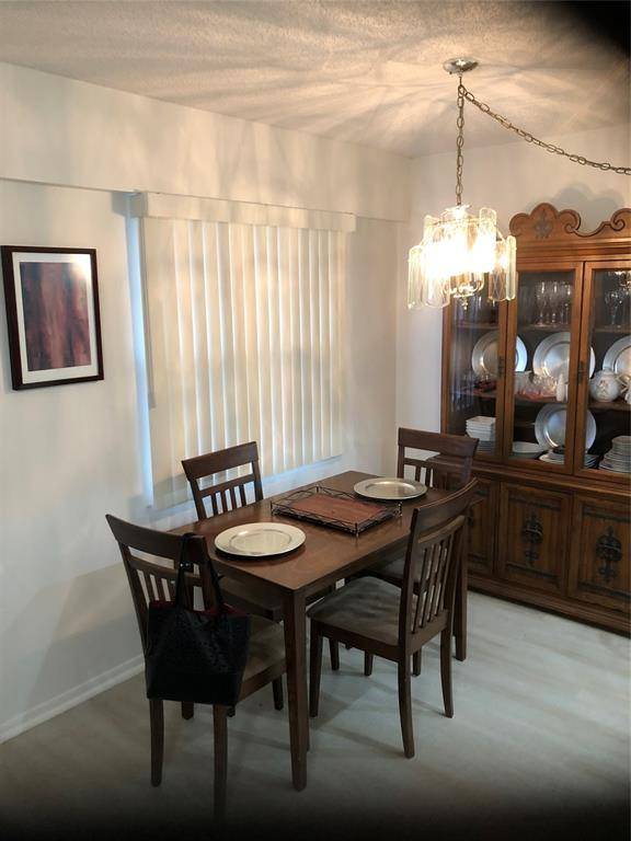 Pembroke Pines, FL 33027,850 SW 133 #B406