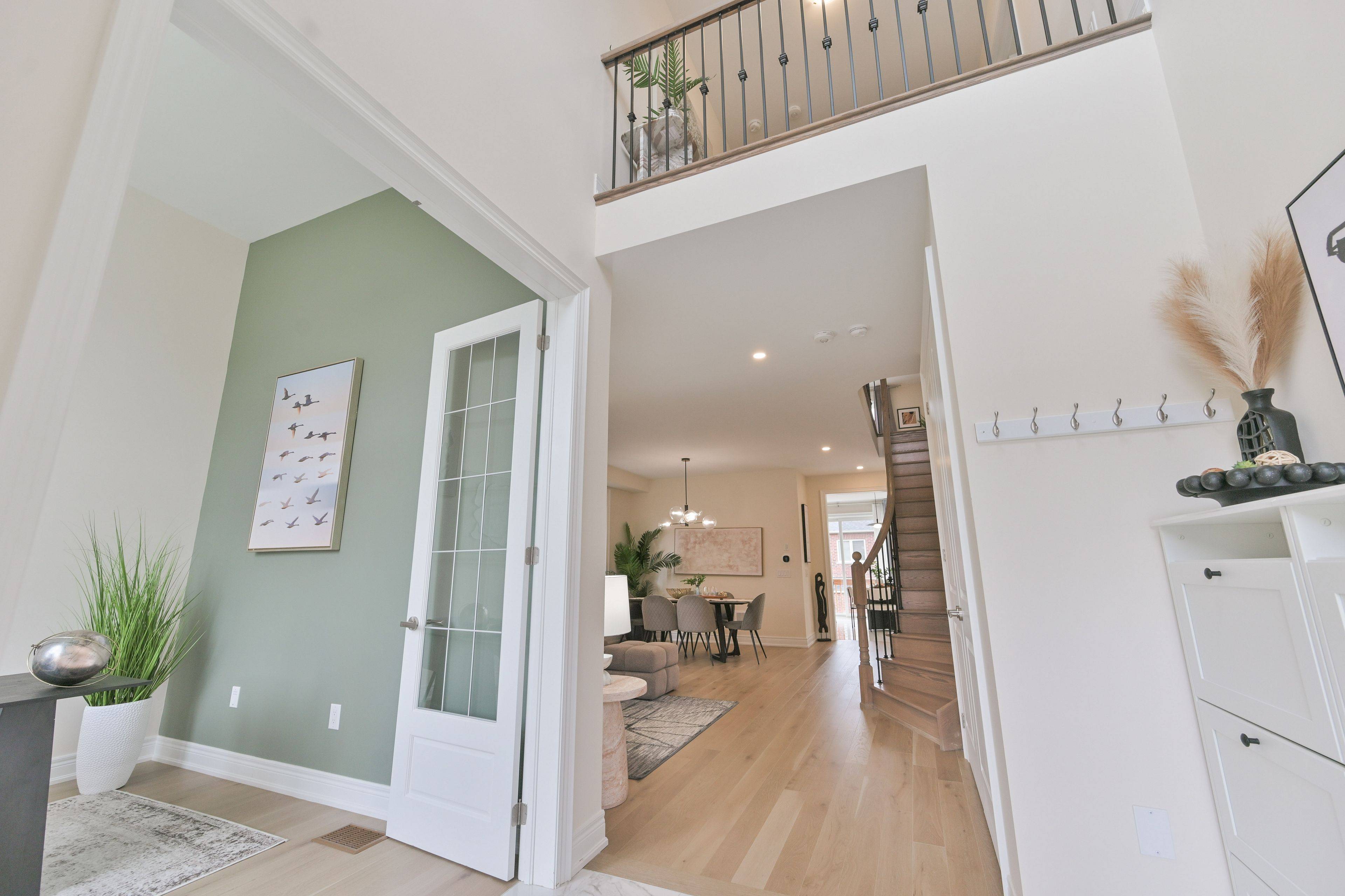 East Gwillimbury, ON L9N 0Y6,34 Watershed Gate