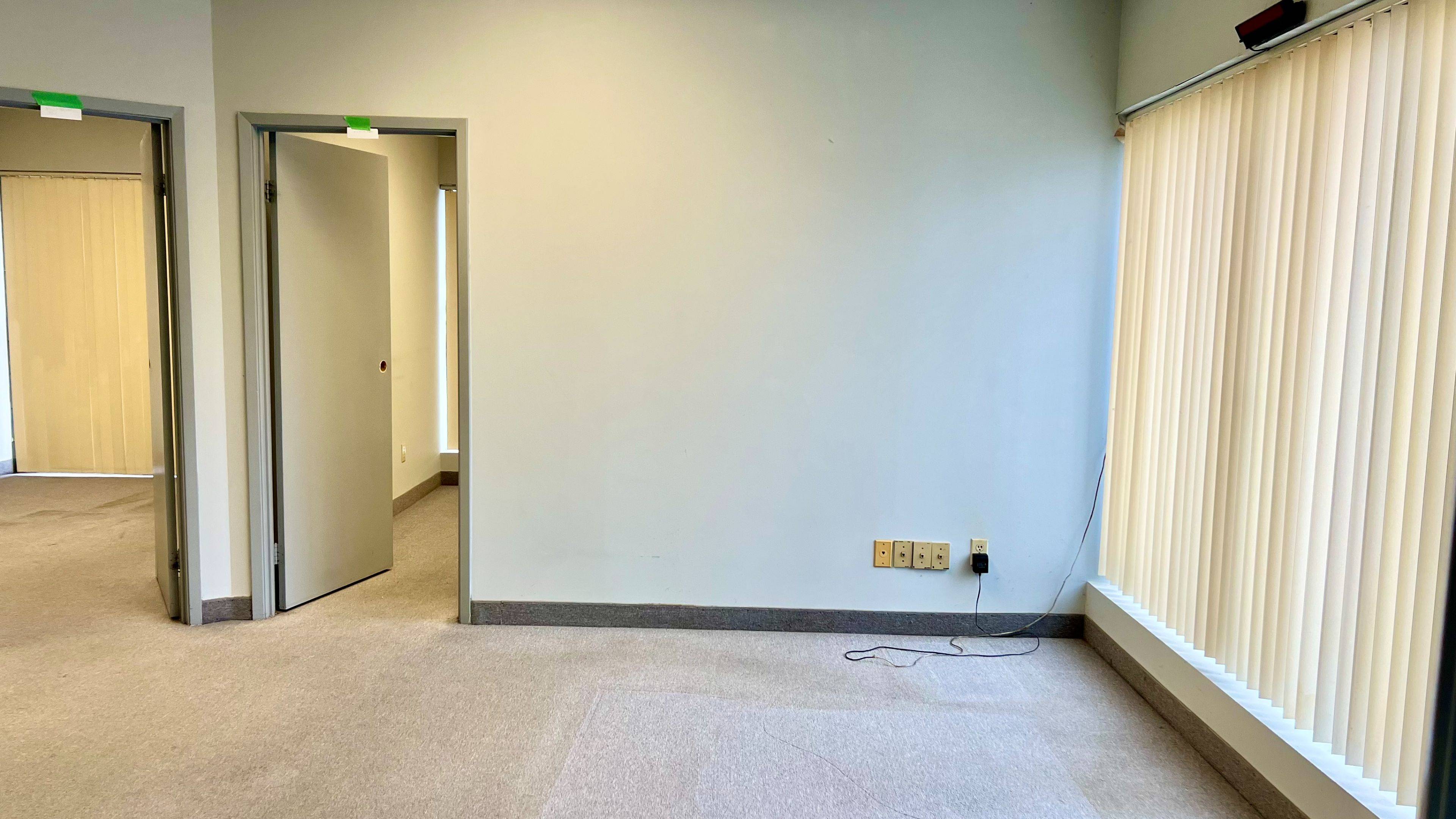 Markham, ON L3R 8B2,7170 Warden AVE #18