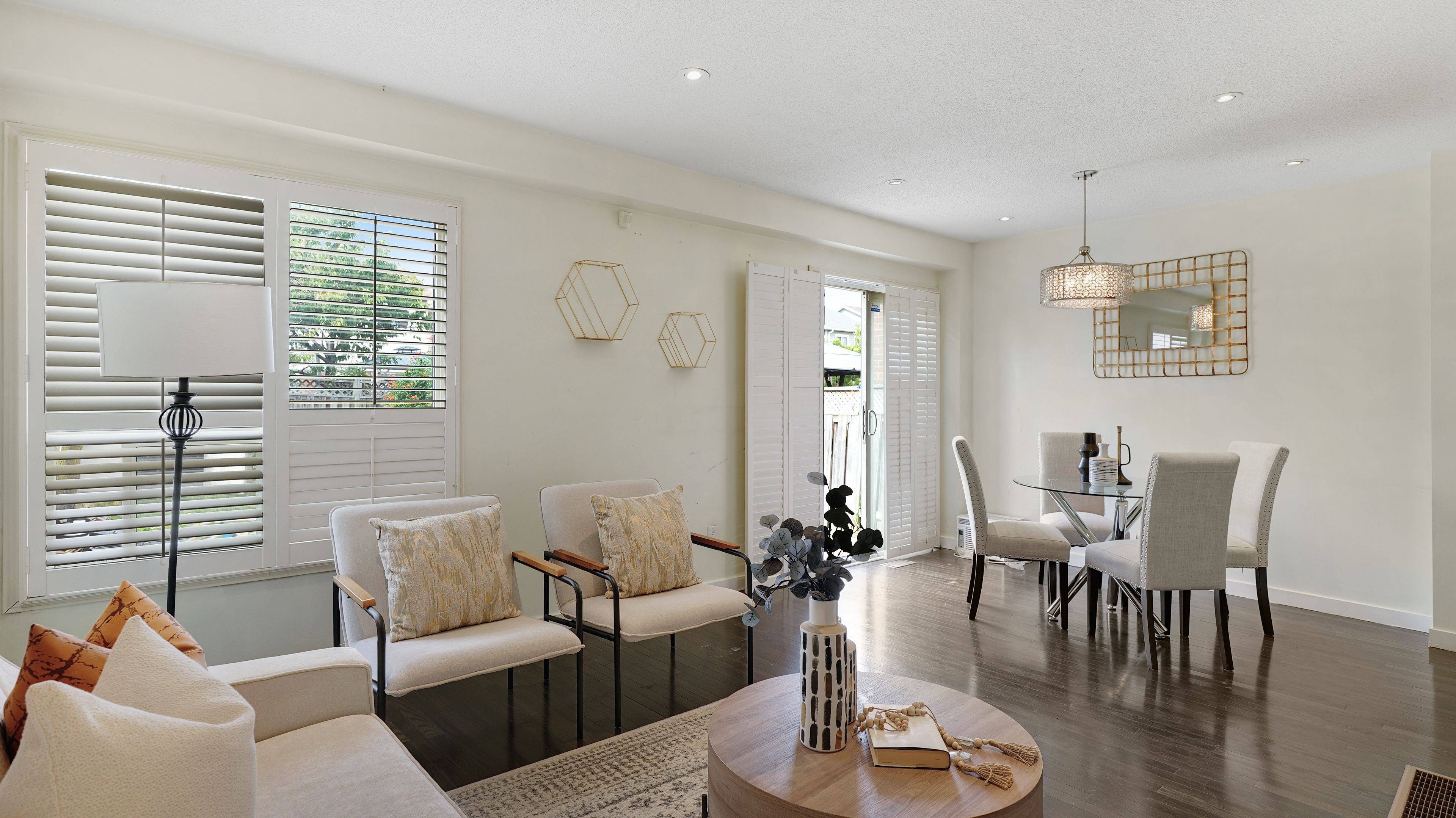 Brampton, ON L6Y 4H1,41 Stalbridge AVE