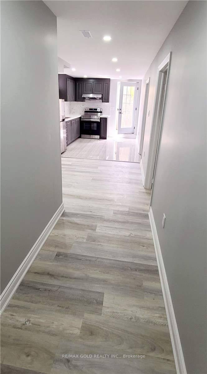 Brampton, ON L7A 2C6,29 Sunny Glen CRES #Bsmt