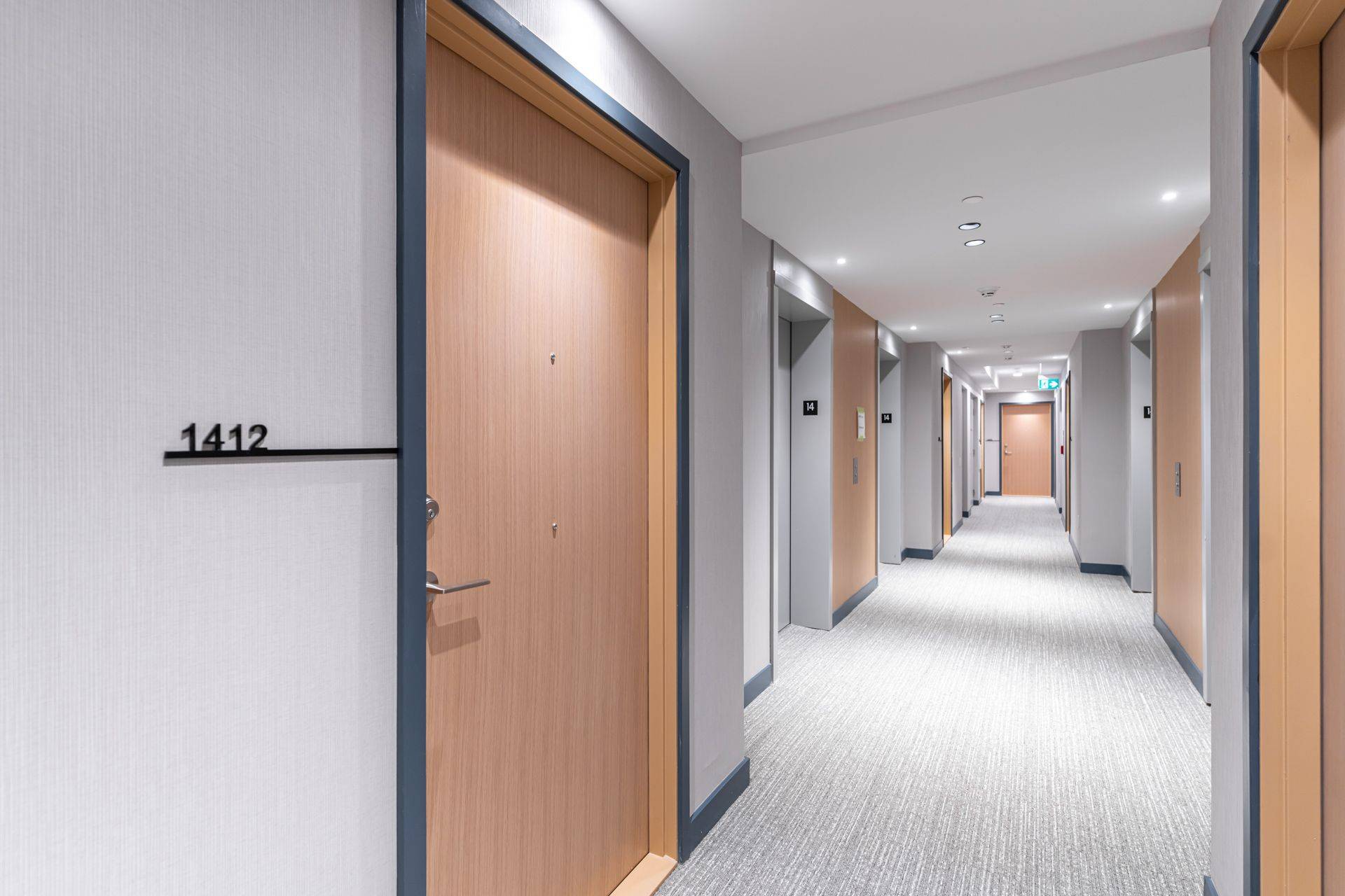 Mississauga, ON L5B 0P6,395 Square One DR #1412