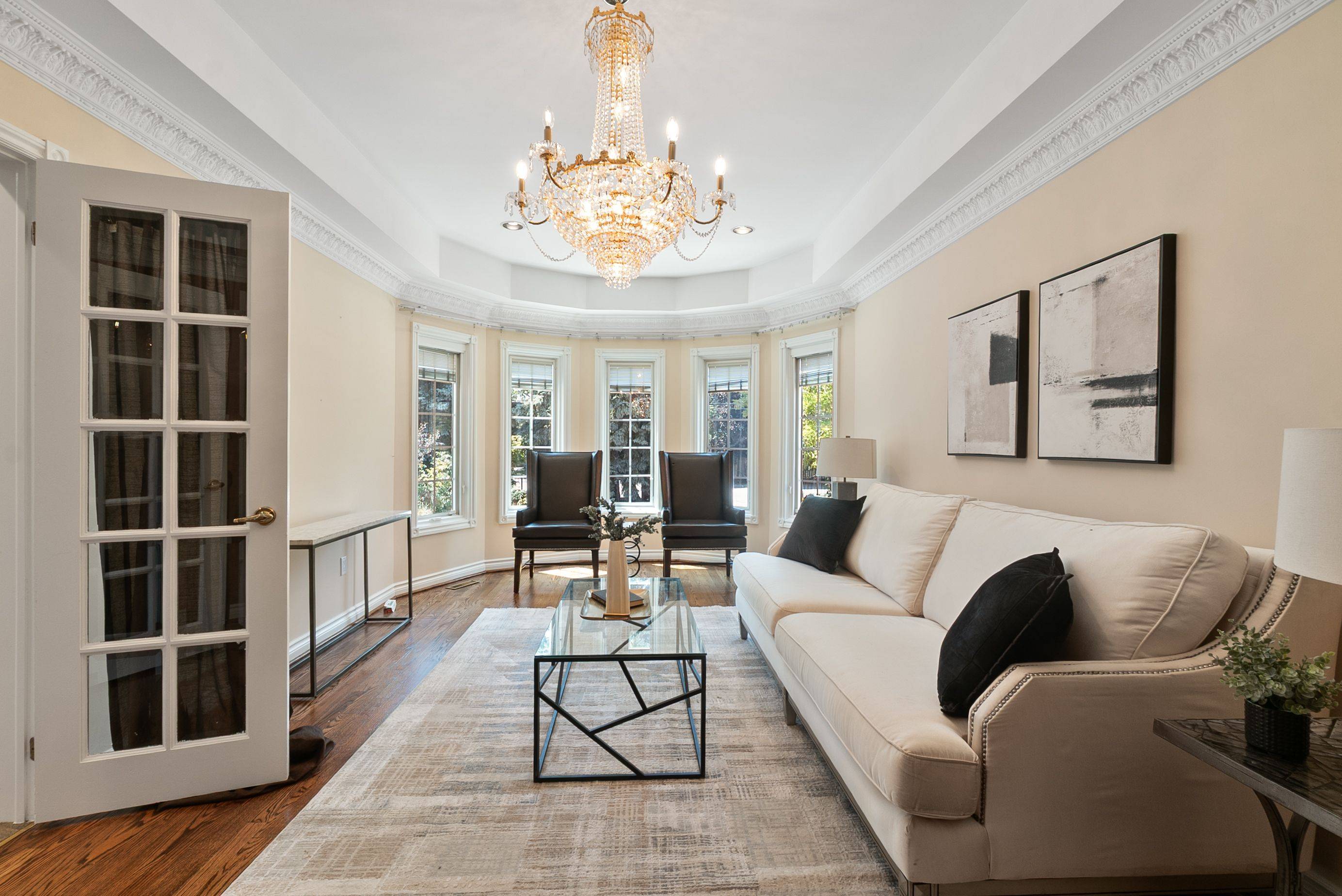 Mississauga, ON L5C 1Y1,2339 Glengarry RD