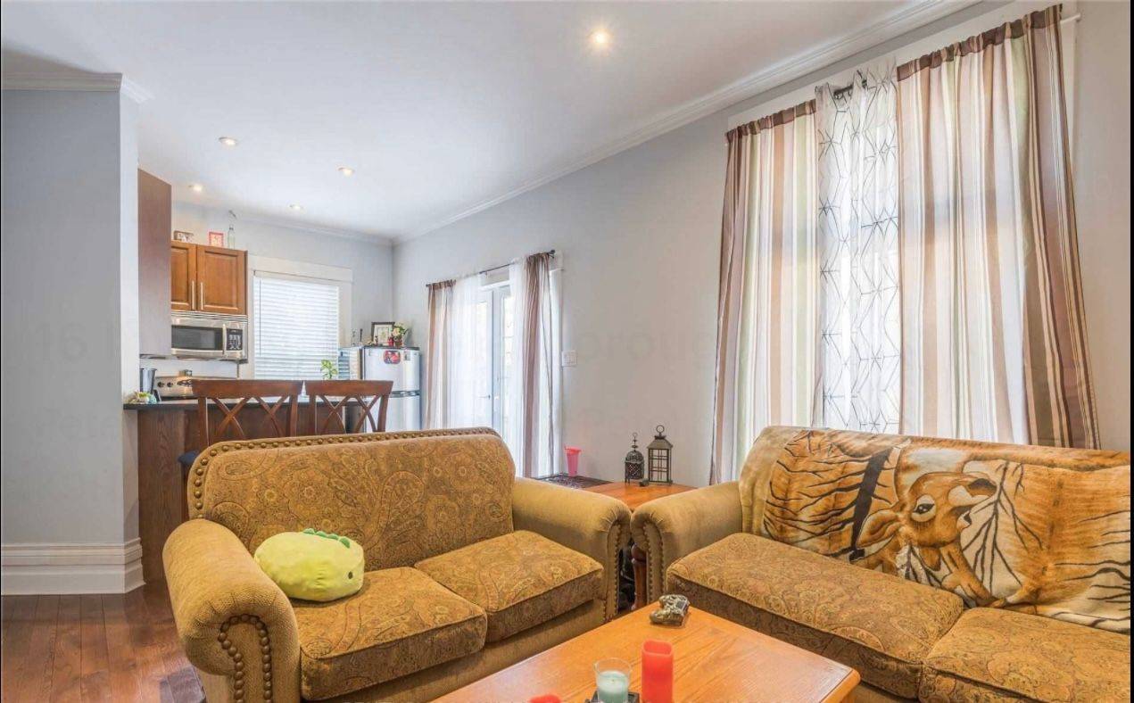 Peterborough, ON K9H 5P9,16 Inverlea ST