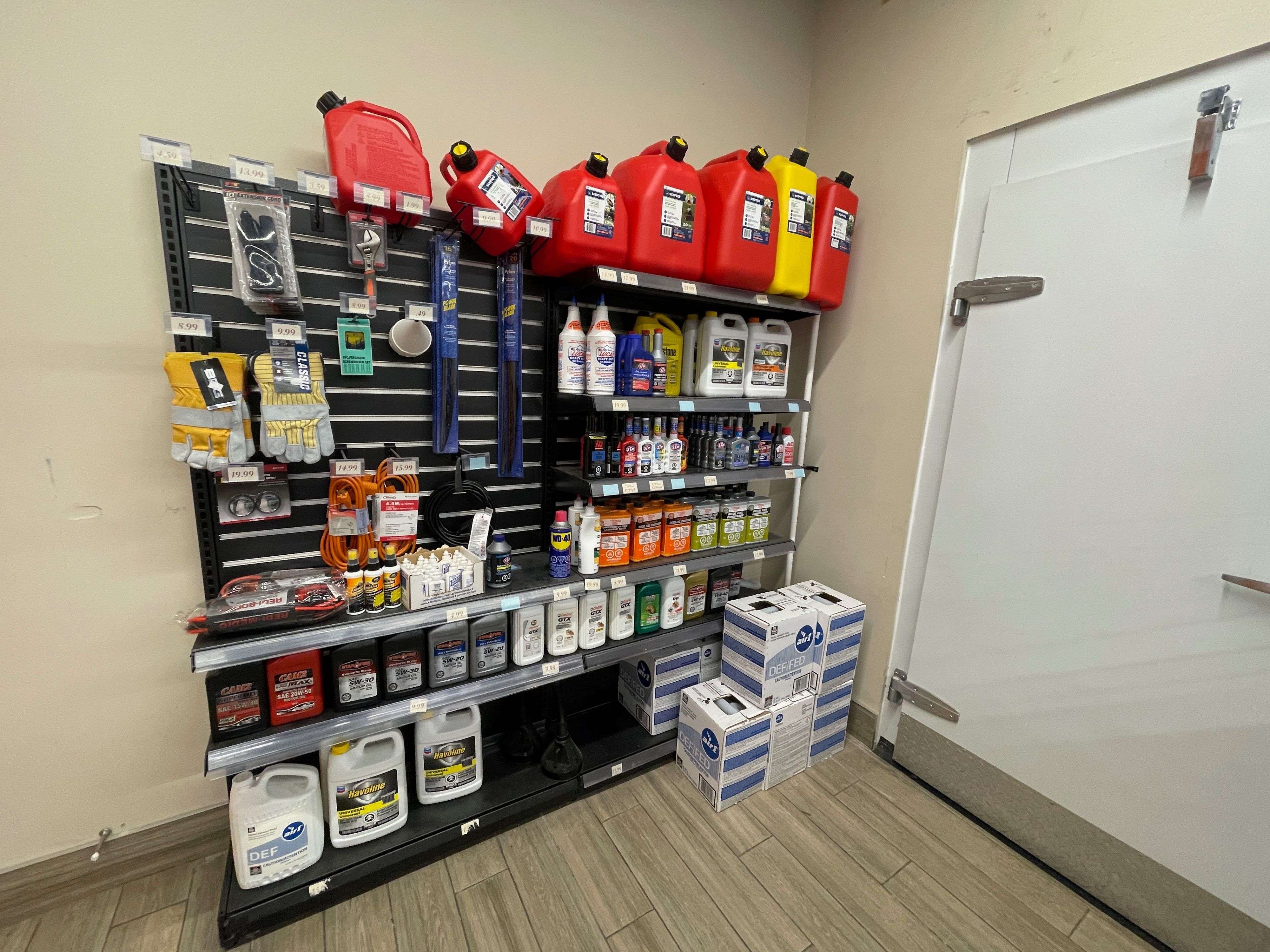 Chatham-kent, ON N0P 2L0,2 mill ST W