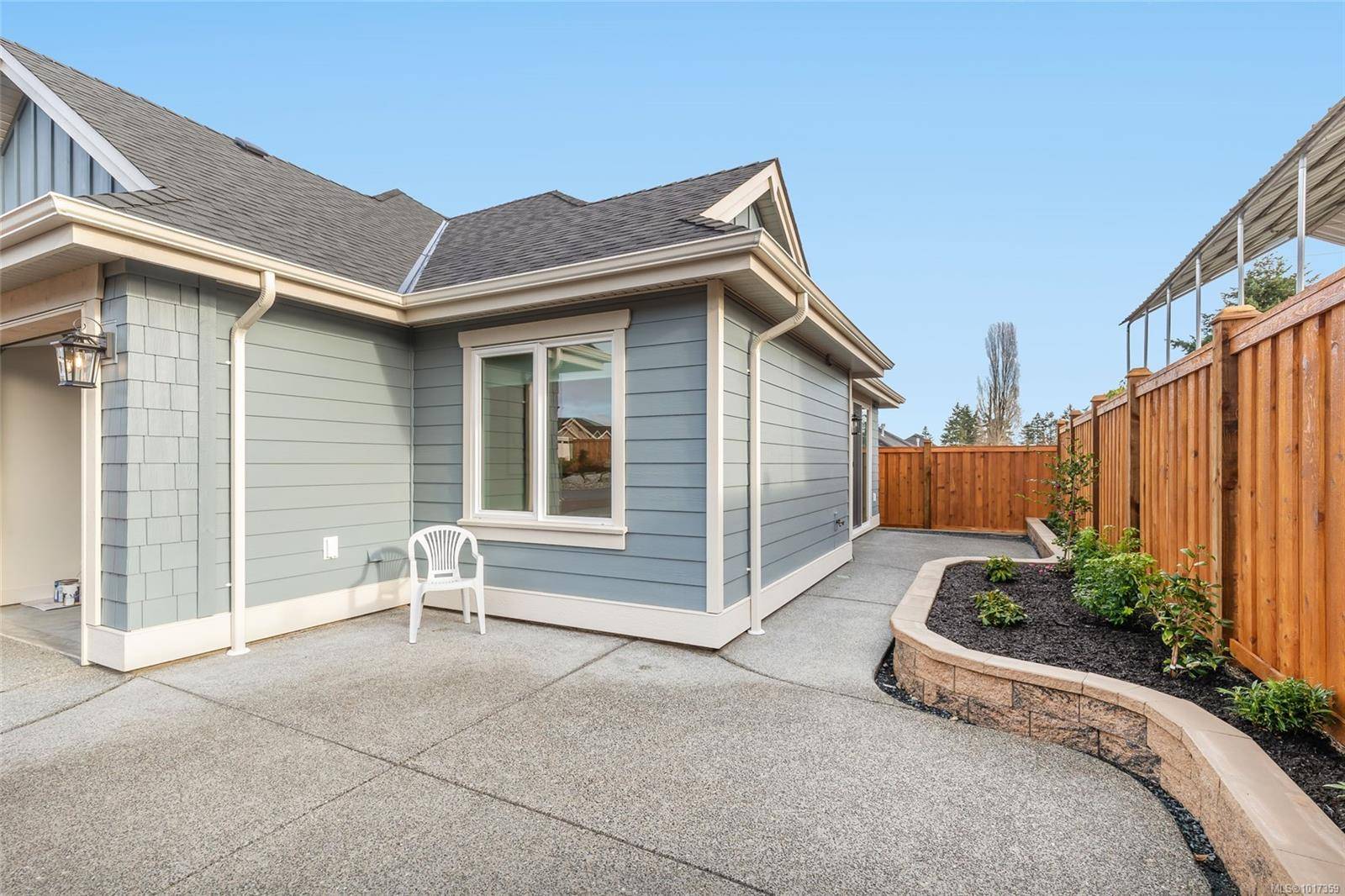 Parksville, BC V9P 1H3,200 Acacia St