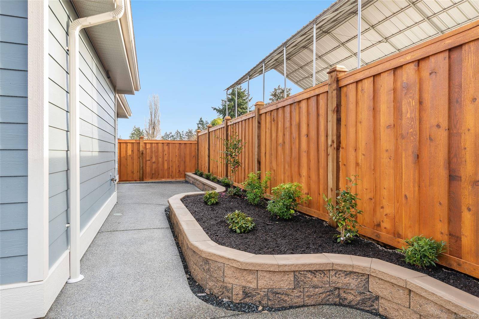 Parksville, BC V9P 1H3,200 Acacia St