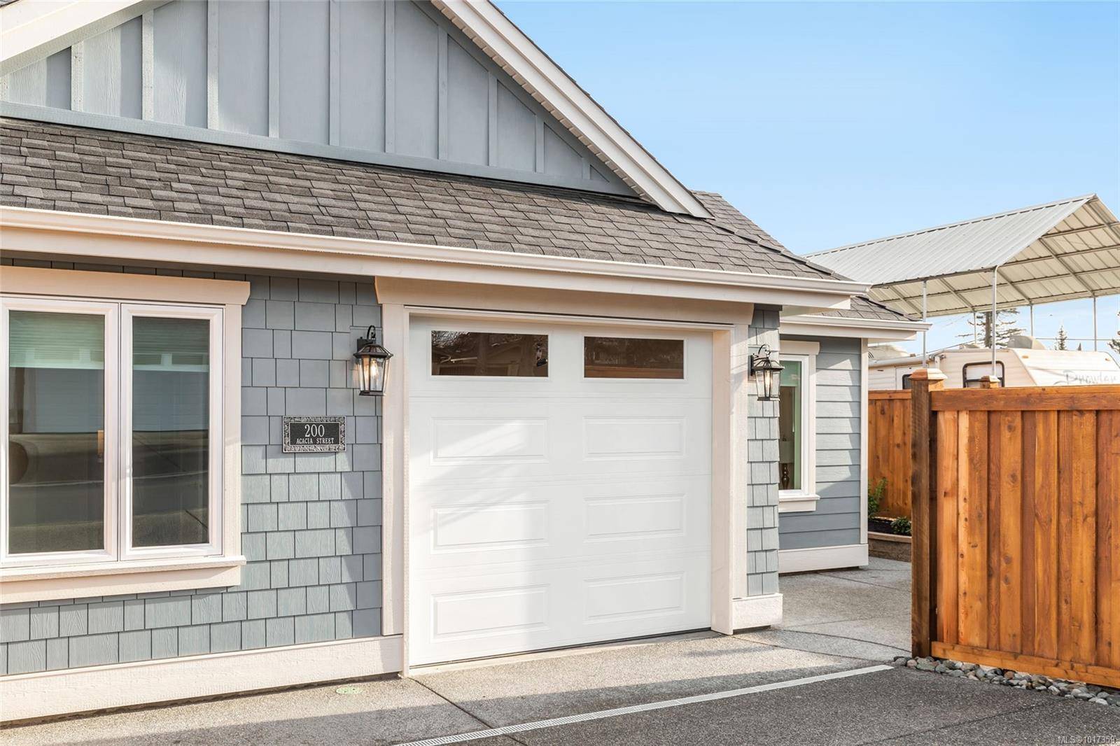 Parksville, BC V9P 1H3,200 Acacia St