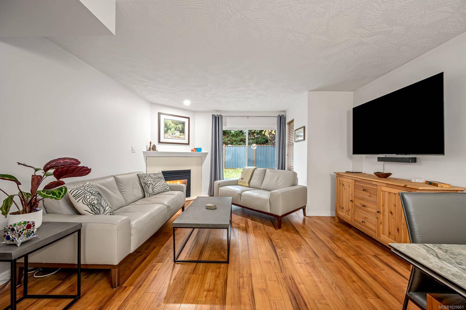 Comox, BC V9M 4E6,1275 Guthrie Rd #4