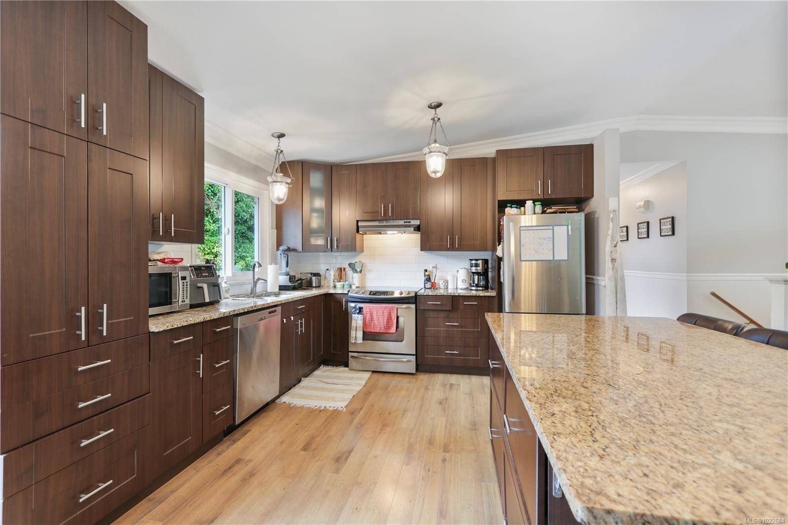 Nanaimo, BC V9T 5R5,3313 Barrington Rd