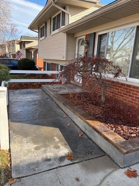 Commerce Twp, MI 48017,674 Langley BLVD