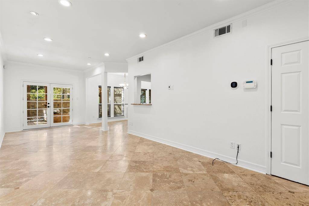 Dallas, TX 75254,5565 Preston Oaks Road #136