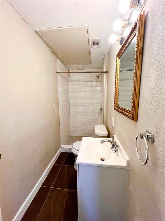 Dallas, TX 75216,4222 Opal Avenue