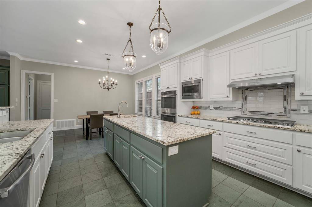 Plano, TX 75093,5972 Campus Court