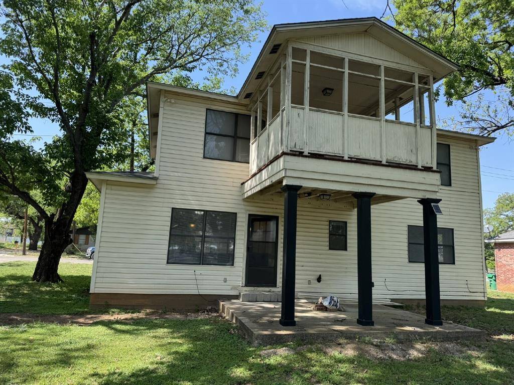 Stephenville, TX 76401,1272 W McNeil Street