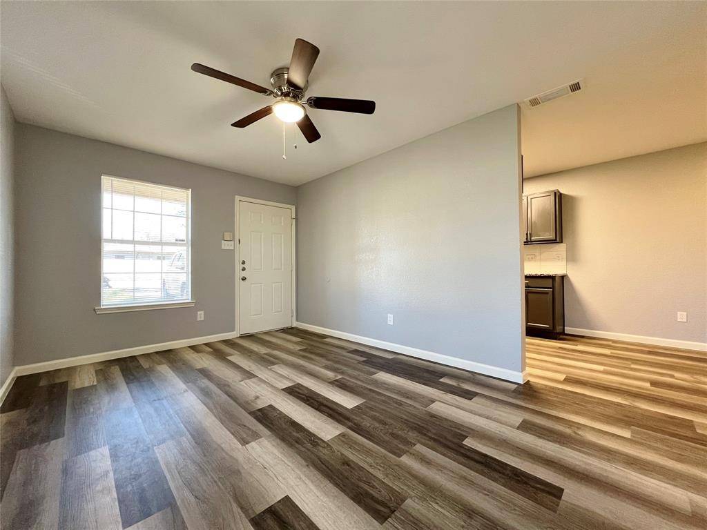 Fort Worth, TX 76111,1008 S Retta Street