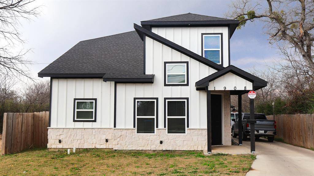 Fort Worth, TX 76105,1908 Amanda Avenue