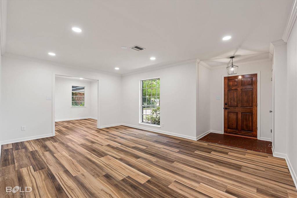 Shreveport, LA 71105,261 Pierremont Road