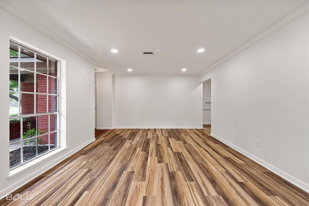 Shreveport, LA 71105,261 Pierremont Road