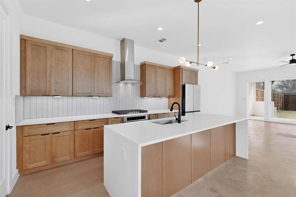 Dallas, TX 75223,5308 Terry Street