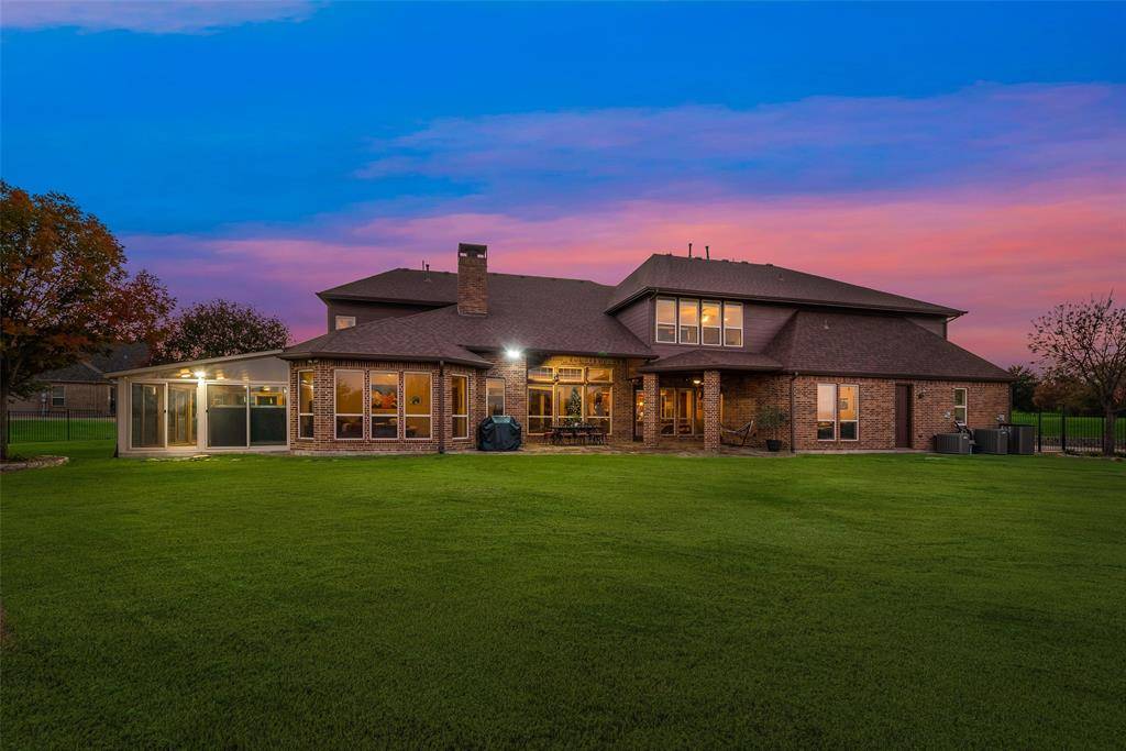 Sunnyvale, TX 75182,411 Crestfield Court