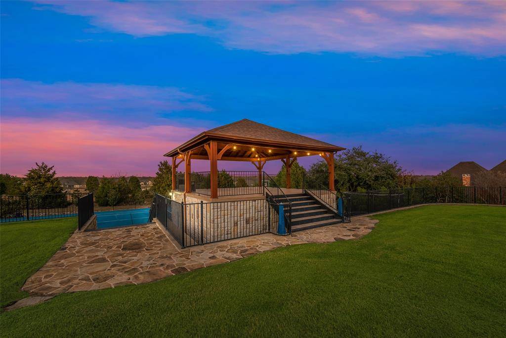 Sunnyvale, TX 75182,411 Crestfield Court