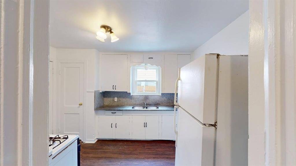 Dallas, TX 75235,2246 Anson Road