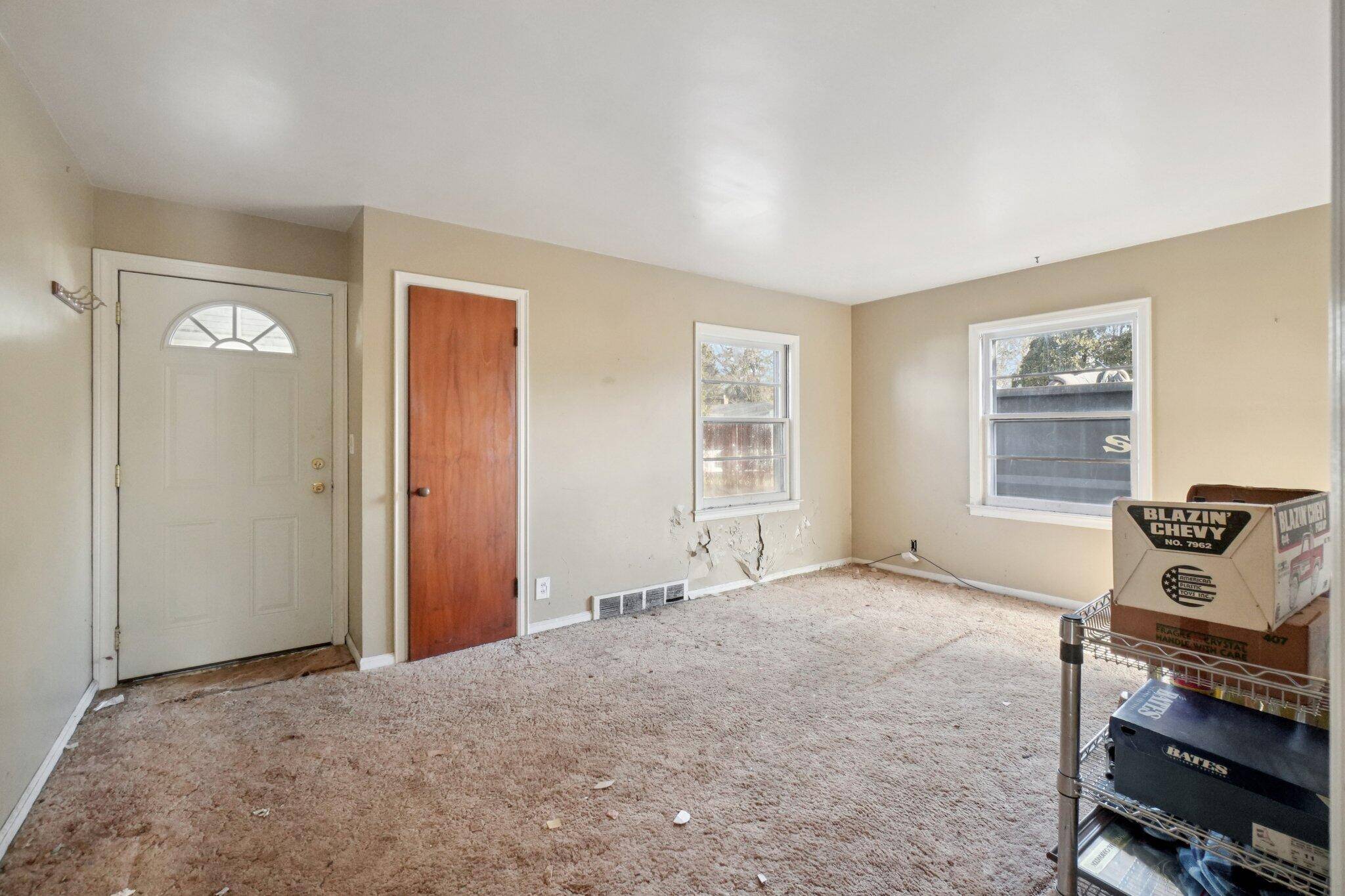 Ann Arbor, MI 48104,2958 Shady LN