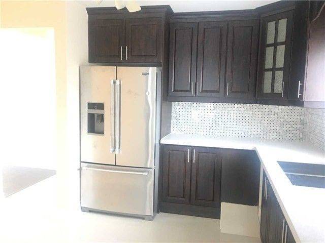 Toronto W10, ON M9W 4P8,30 Dittmer CRES #Upper