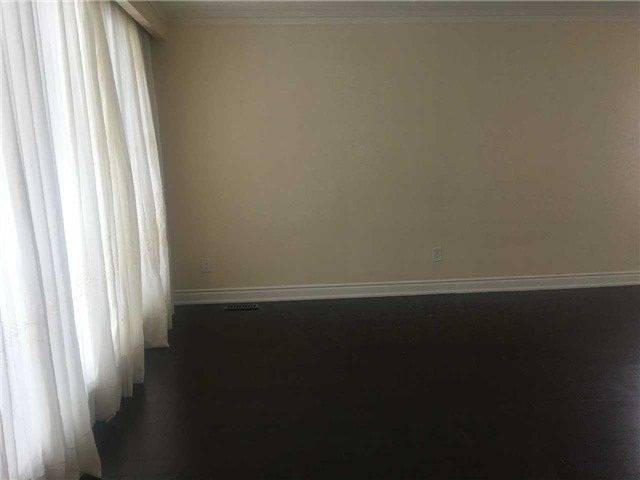 Toronto W10, ON M9W 4P8,30 Dittmer CRES #Upper