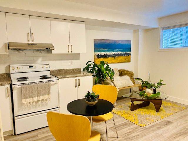 Toronto W02, ON M6H 3X6,918 St Clarens AVE #Lower