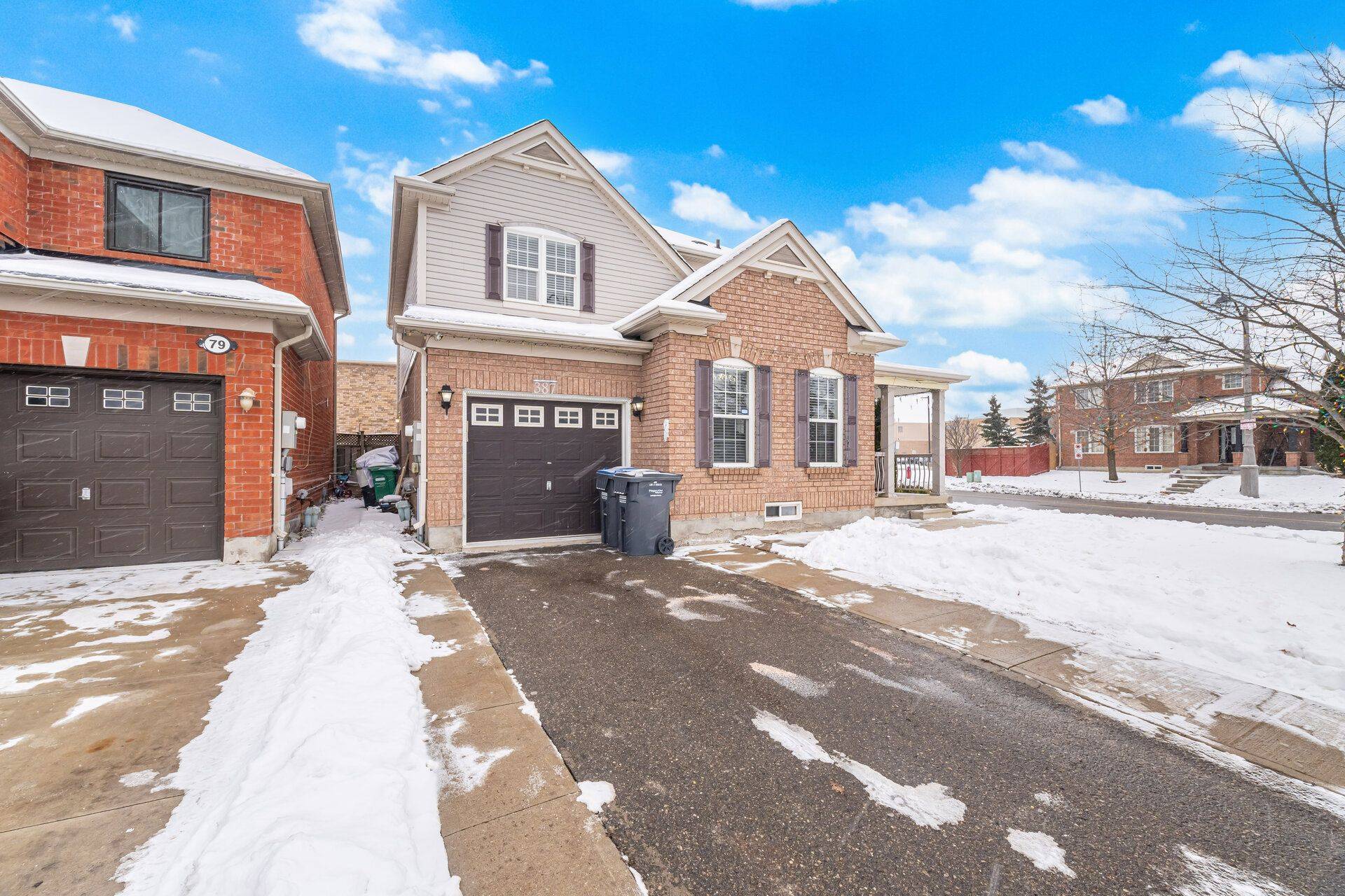 Brampton, ON L7A 3K7,387 Brisdale DR