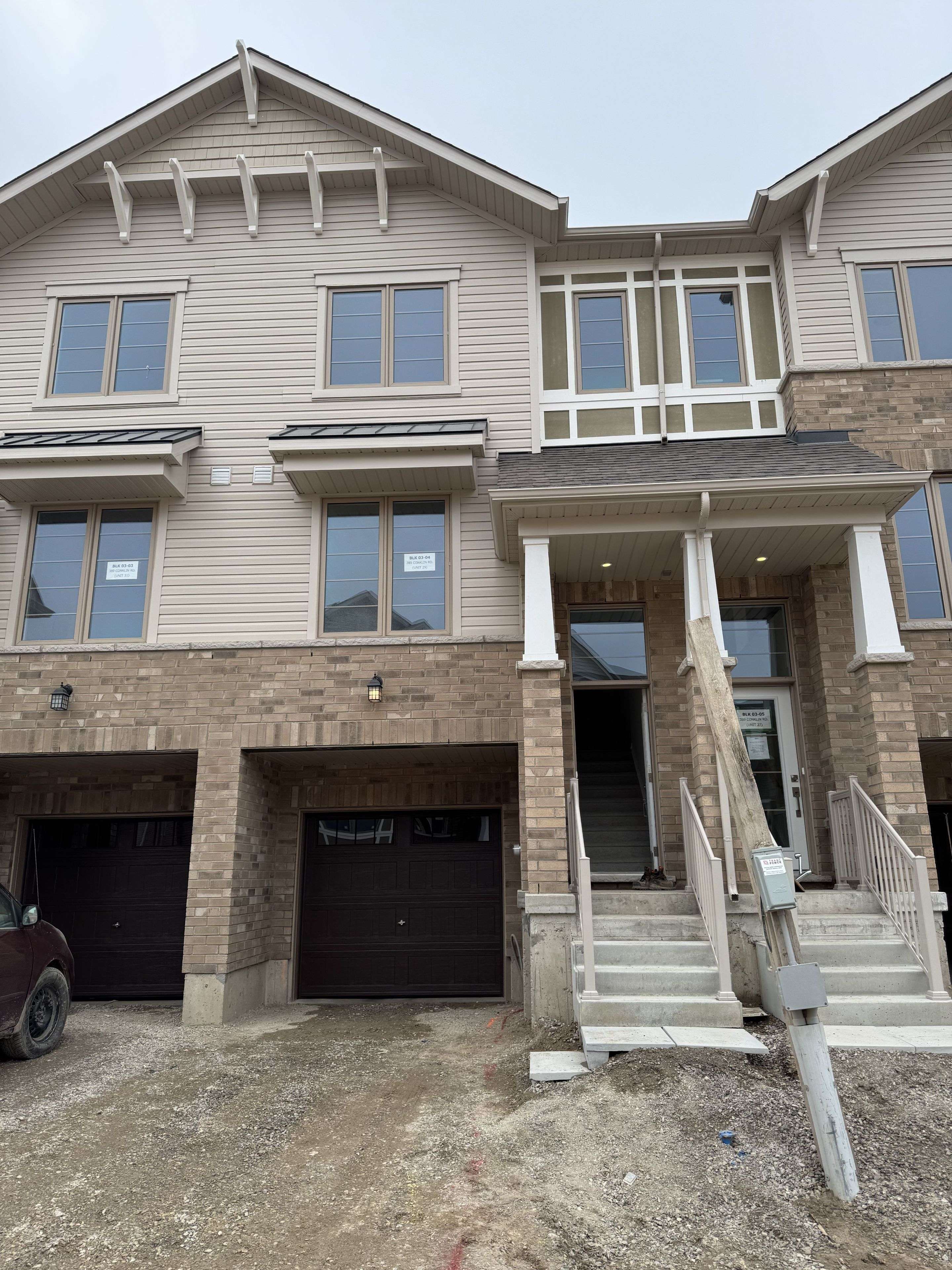 Brantford, ON N3T 0Y3,389 Conklin RD #29